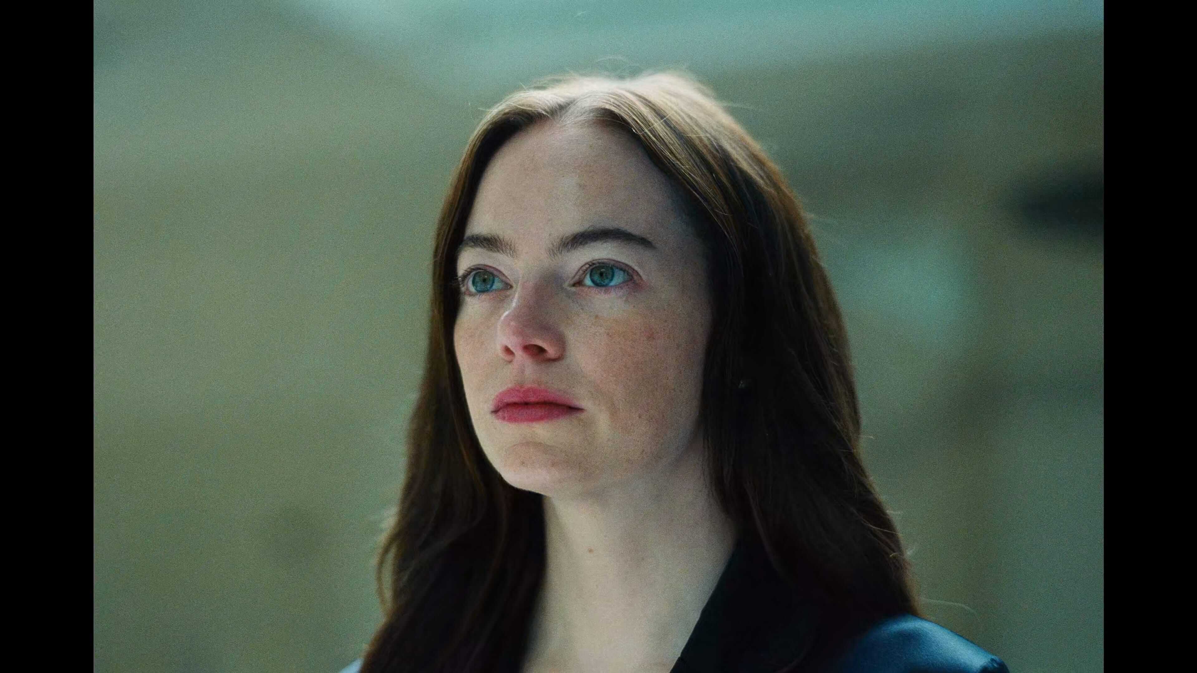 крупный портрет женщины